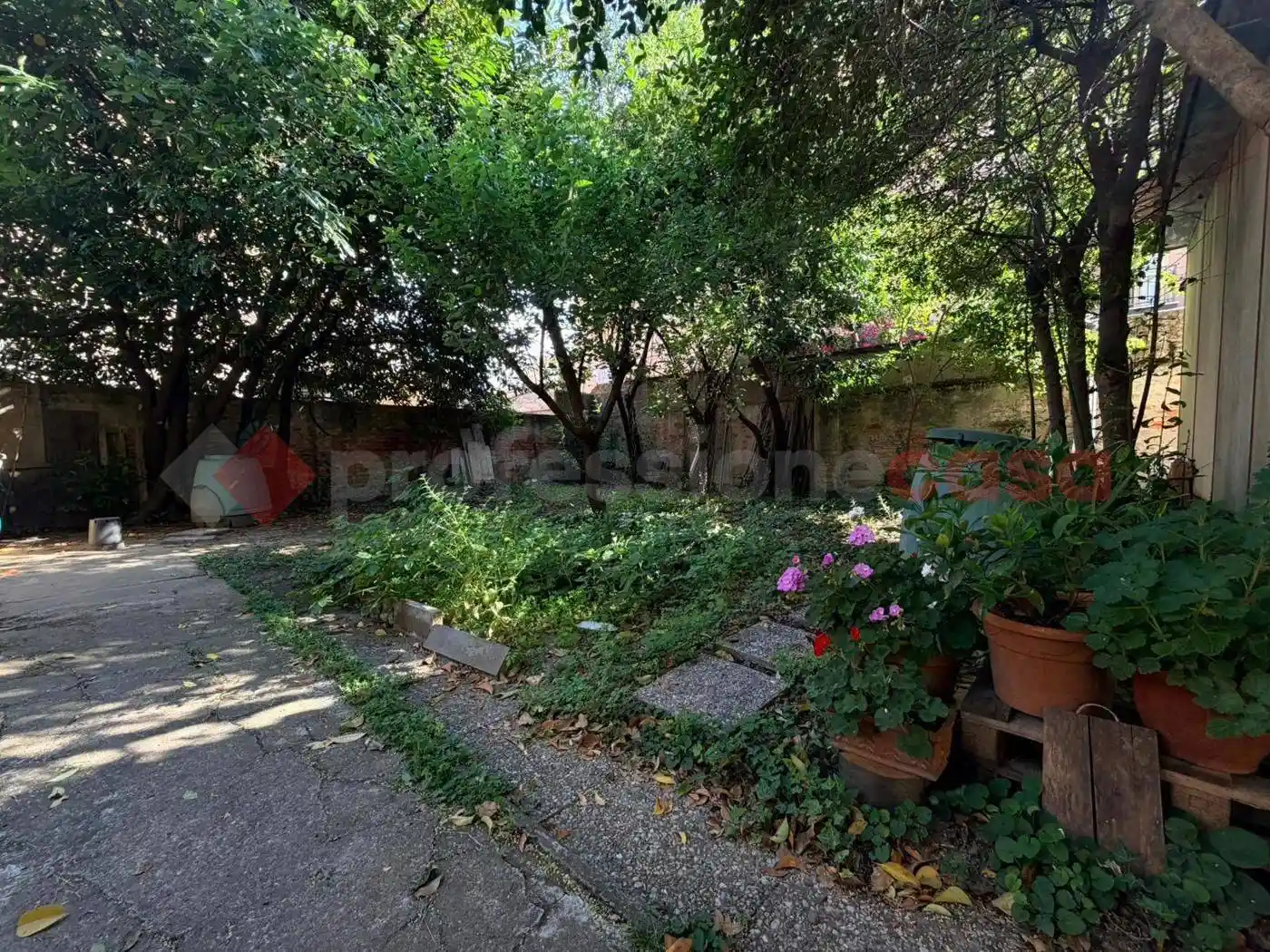 Casa indipendente in vendita a Prato