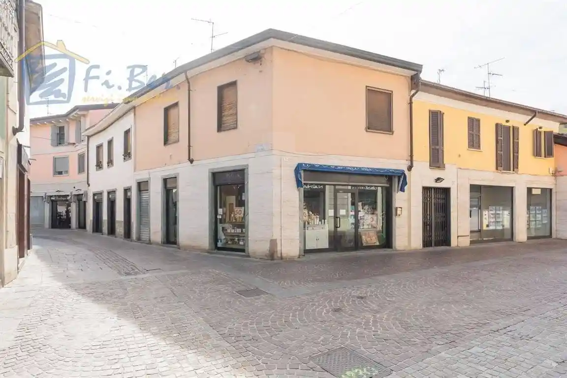 Casa indipendente in vendita a Cernusco sul Naviglio