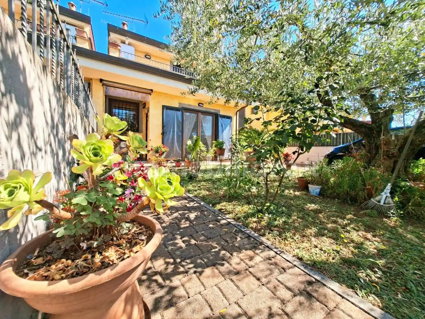 Villa in vendita a Lariano