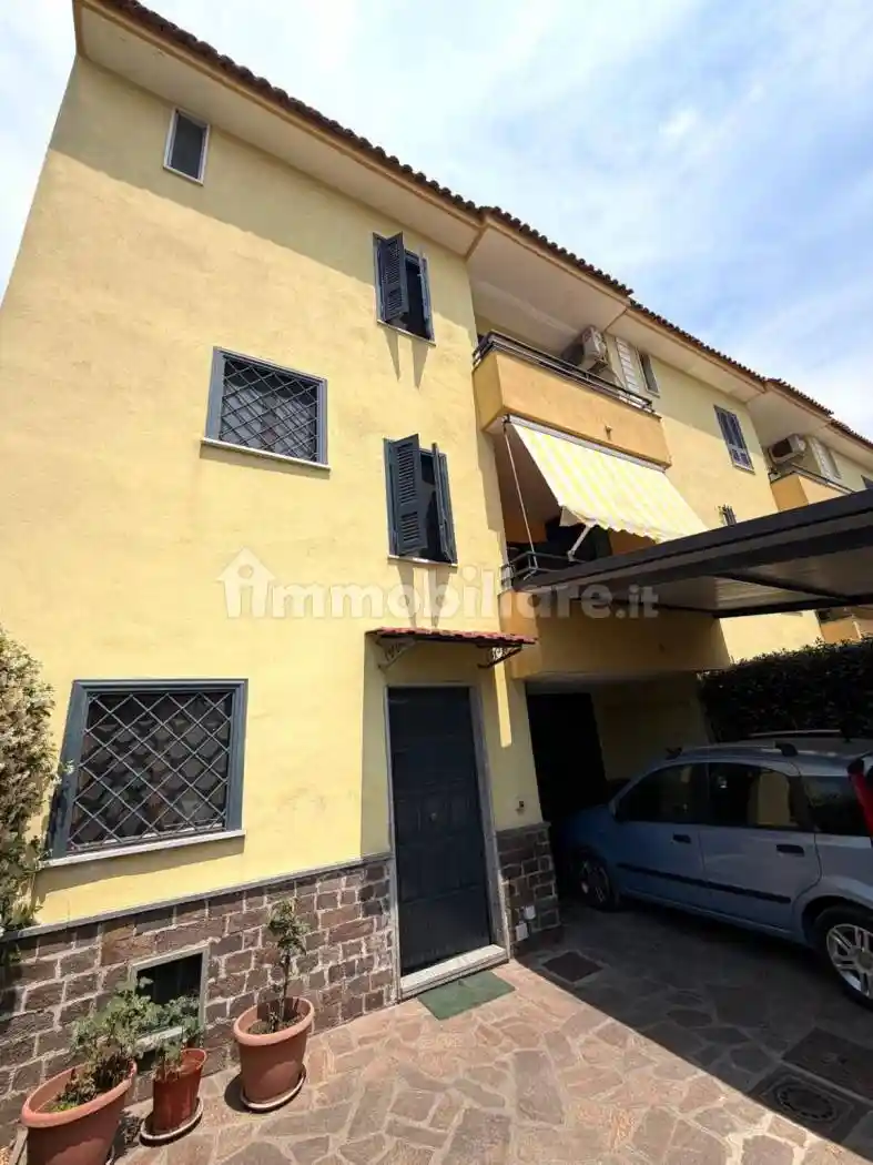 Villetta a schiera in vendita a Giugliano in Campania