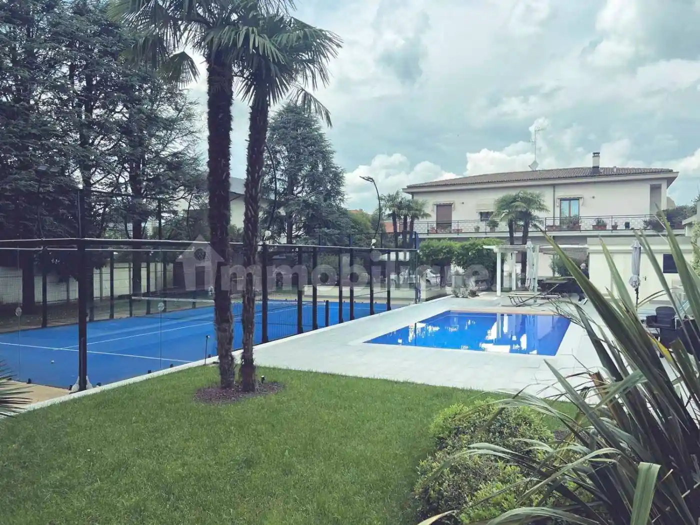 Villa in vendita a Legnano