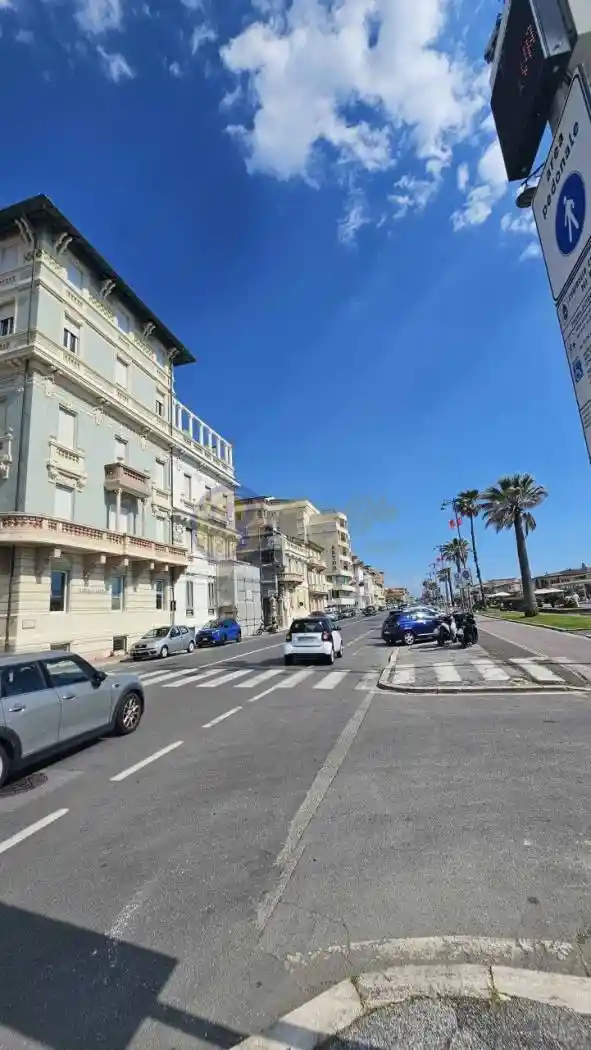 Appartamento in vendita a Viareggio