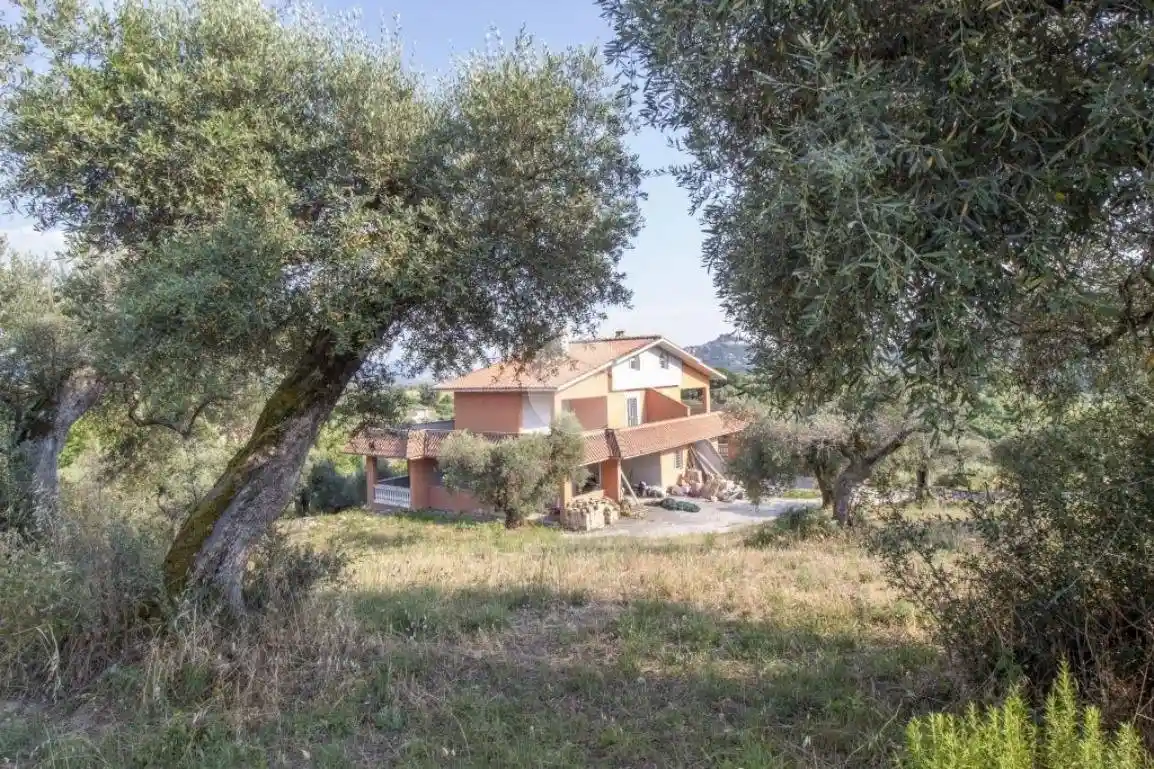 Villa in vendita a Palombara Sabina
