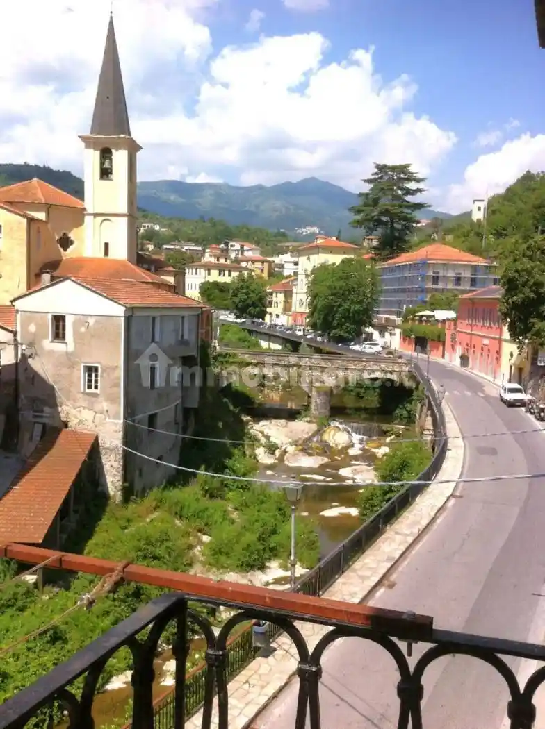 Appartamento in vendita a Borgomaro