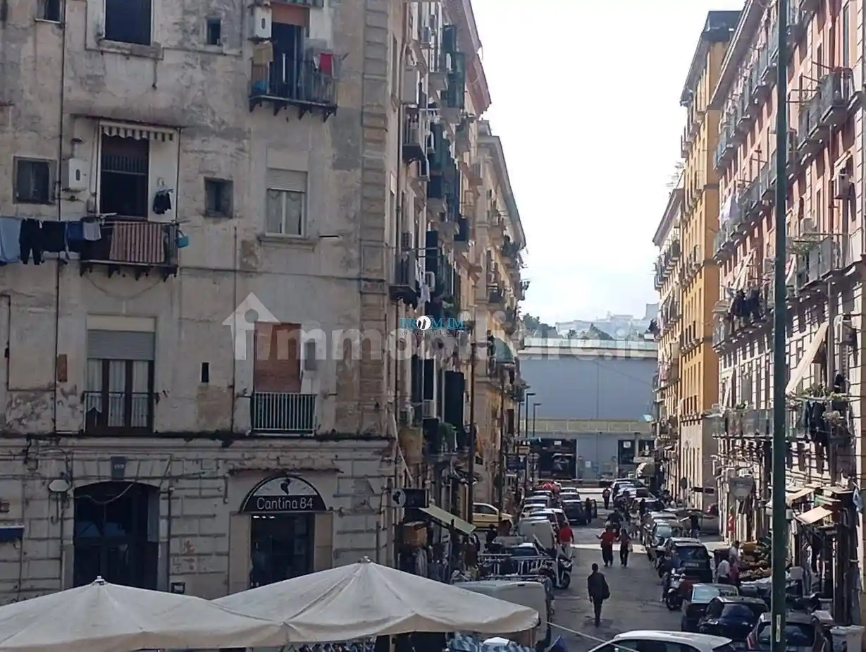 Appartamento in vendita a Napoli