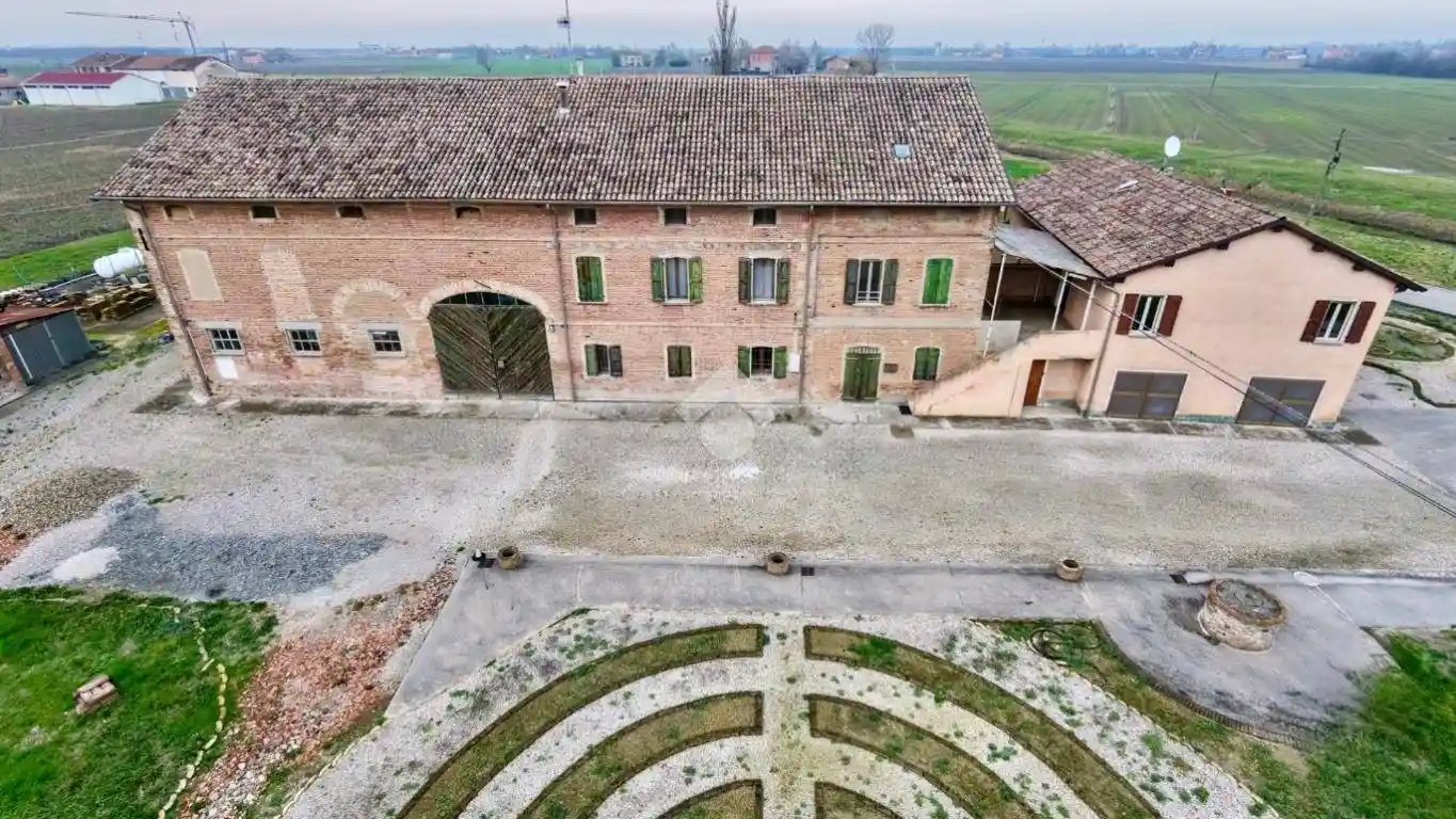 Rustico - Casale in vendita a Novellara