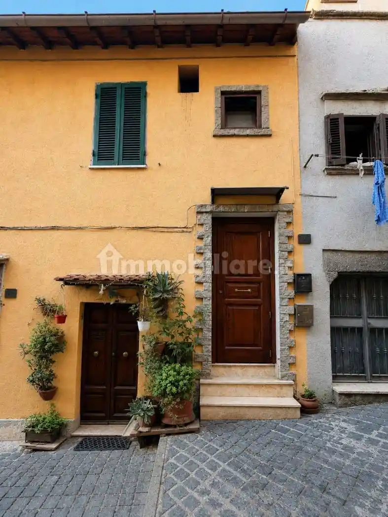 Appartamento in vendita a Ronciglione