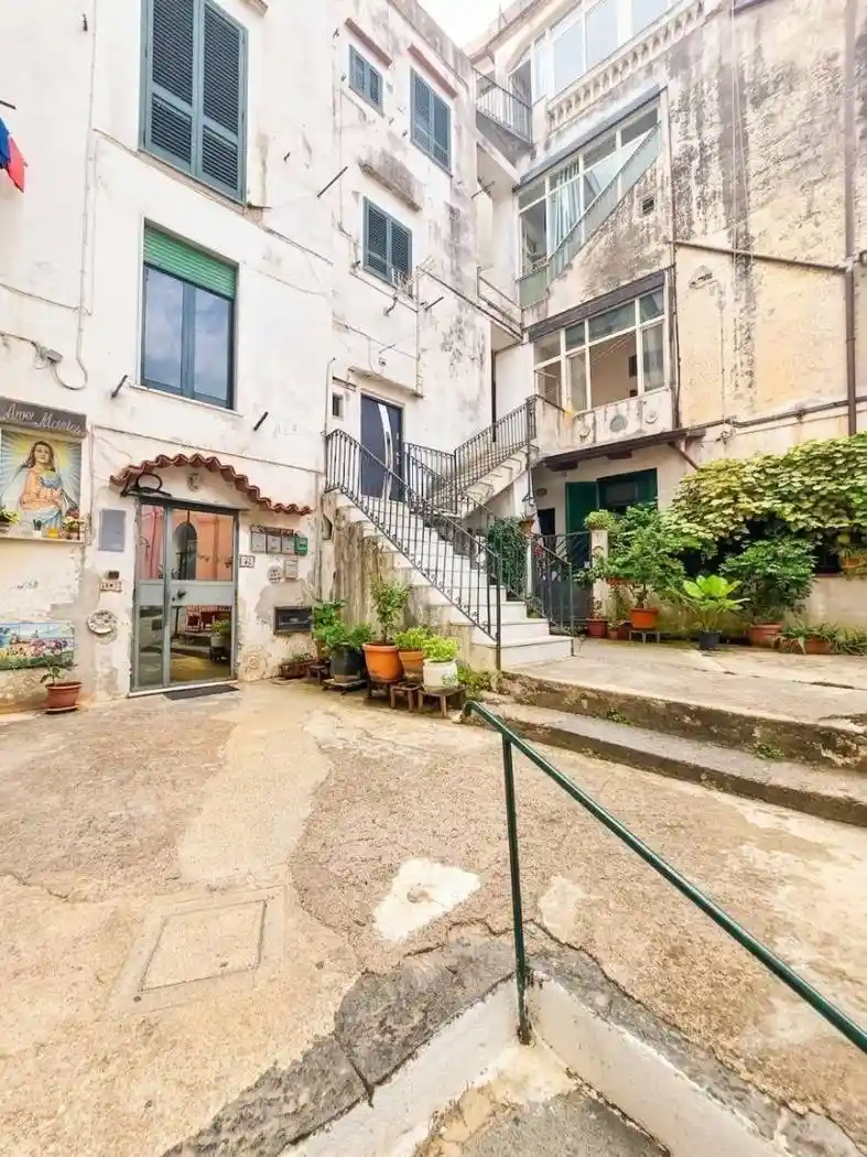Appartamento in vendita a Vietri sul Mare