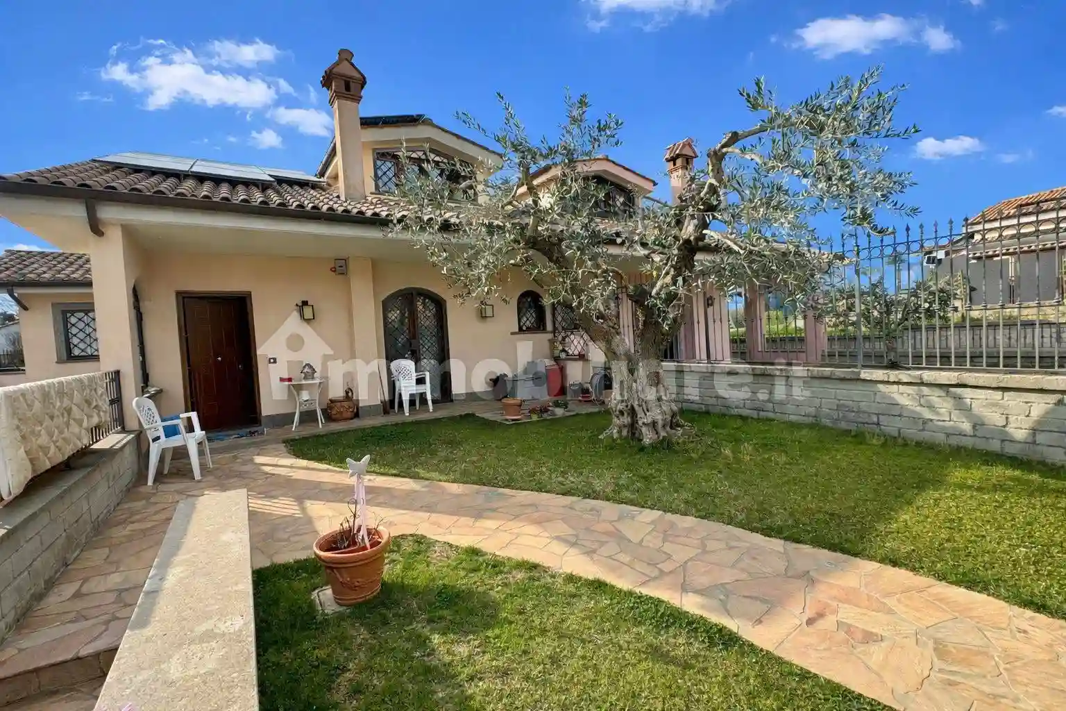 Villa - foto 2