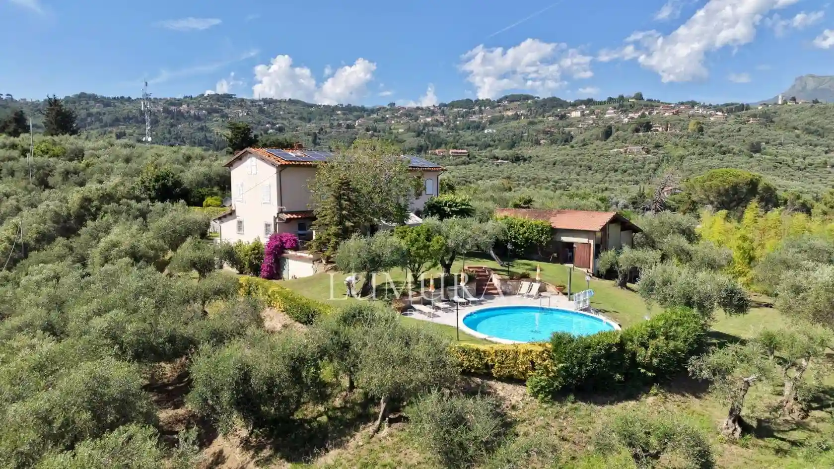 Villa - foto 2