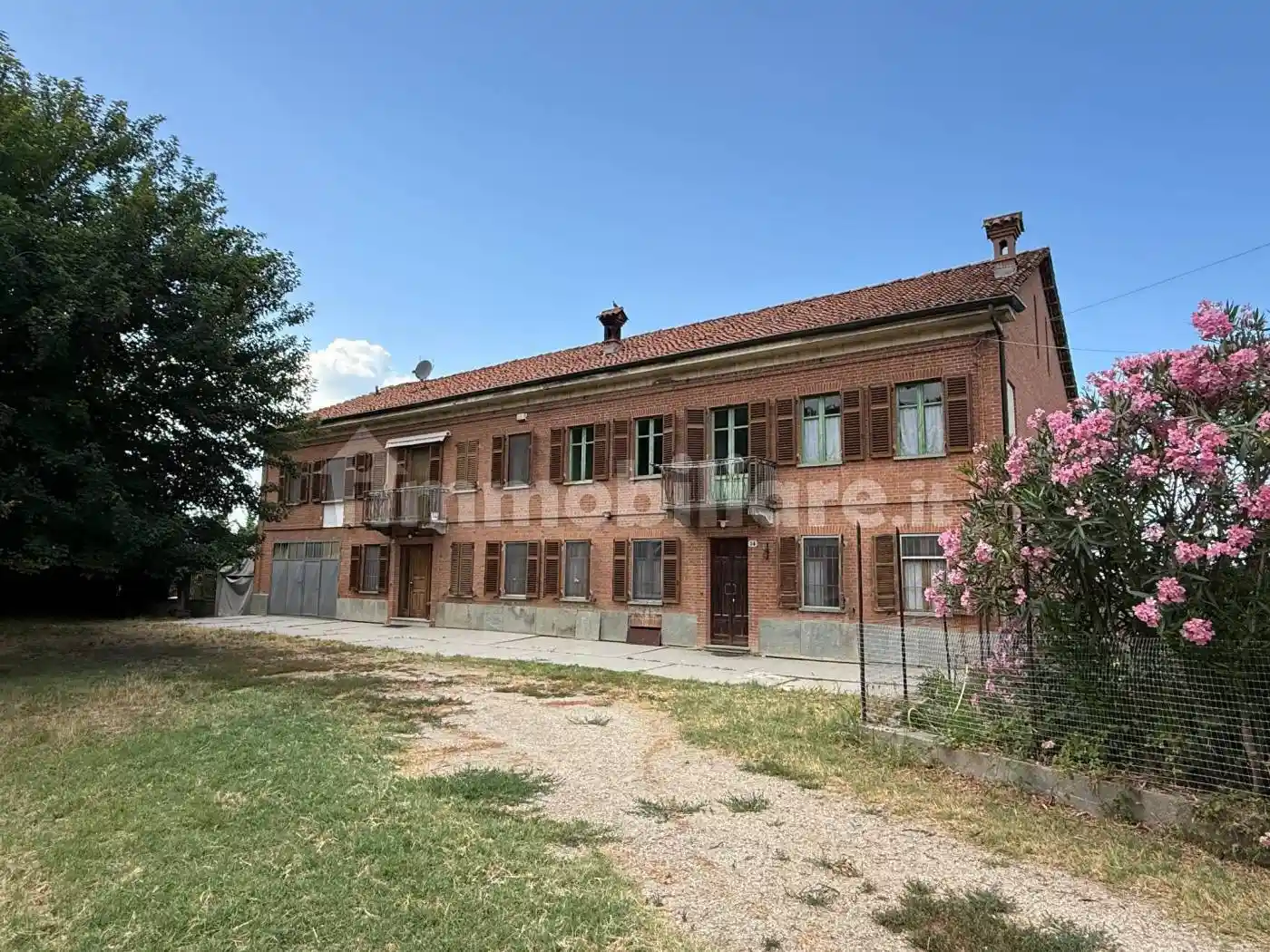 Casa indipendente in vendita a Magliano Alfieri