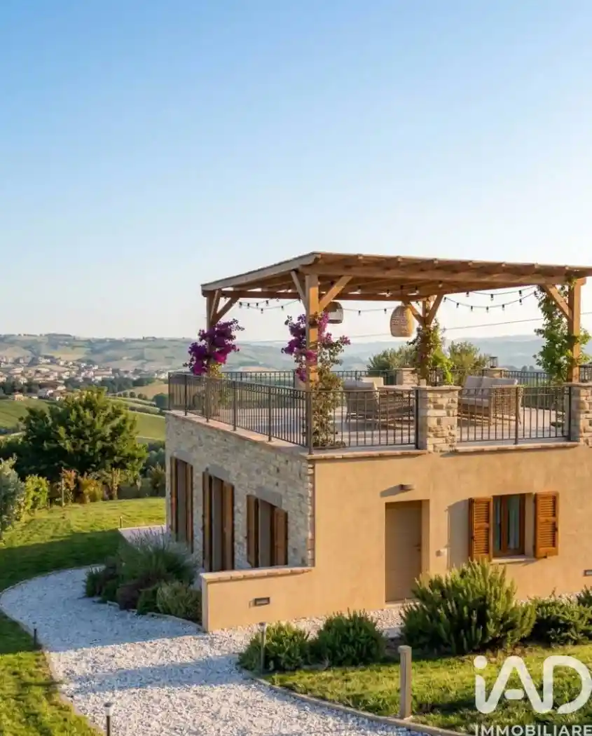 Casa indipendente in vendita a Macerata