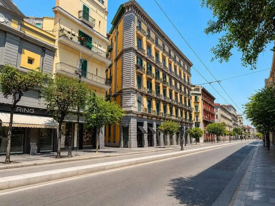 Appartamento in vendita a Napoli