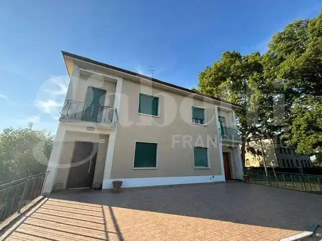 Casa indipendente in vendita a Medicina