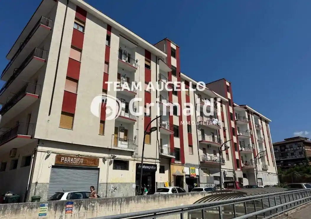 Appartamento in vendita a Salerno