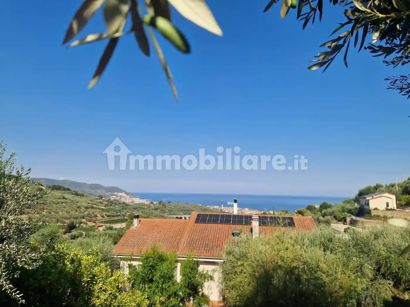 Casa indipendente in vendita a Diano Marina