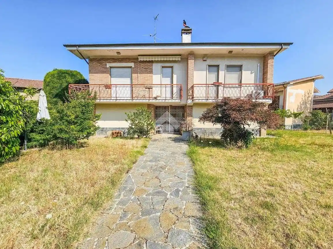 Casa indipendente in vendita a Bosco Marengo