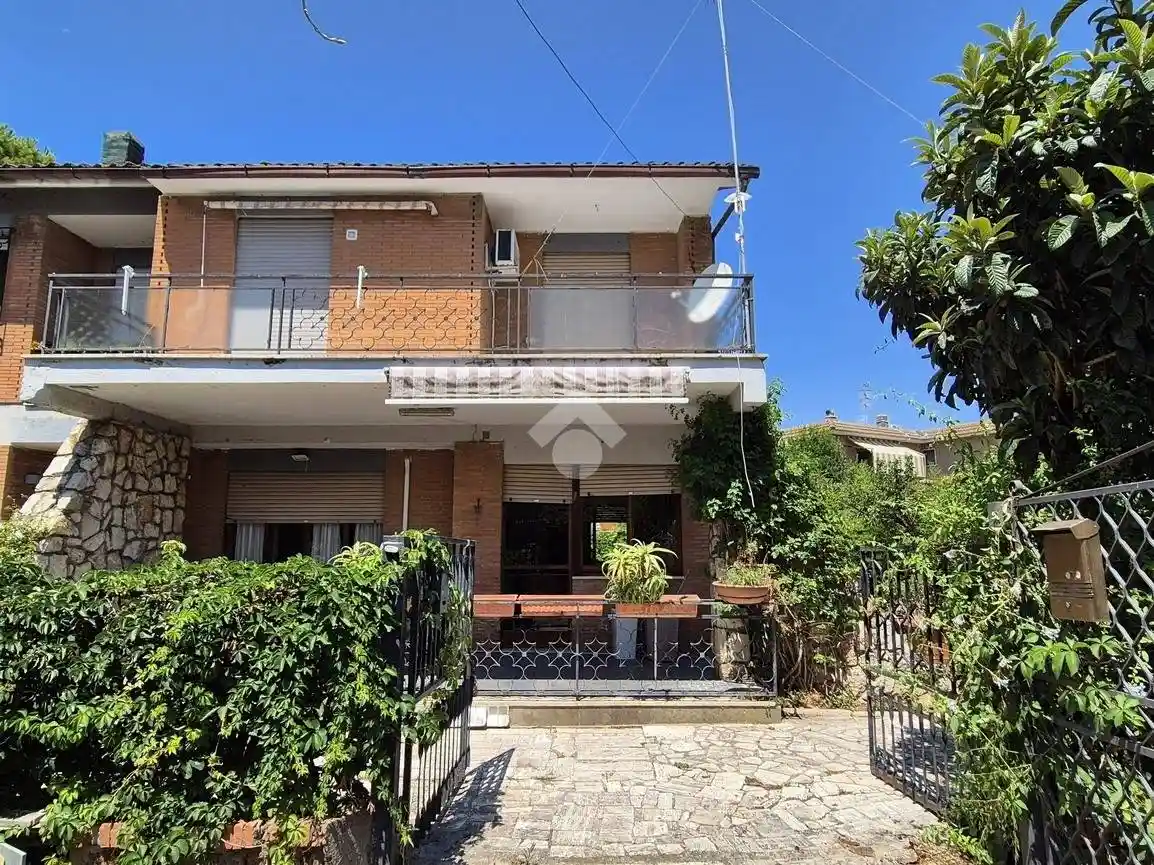 Villa in vendita a Tarquinia