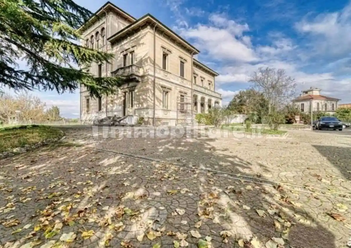 Villa in vendita a Castronno
