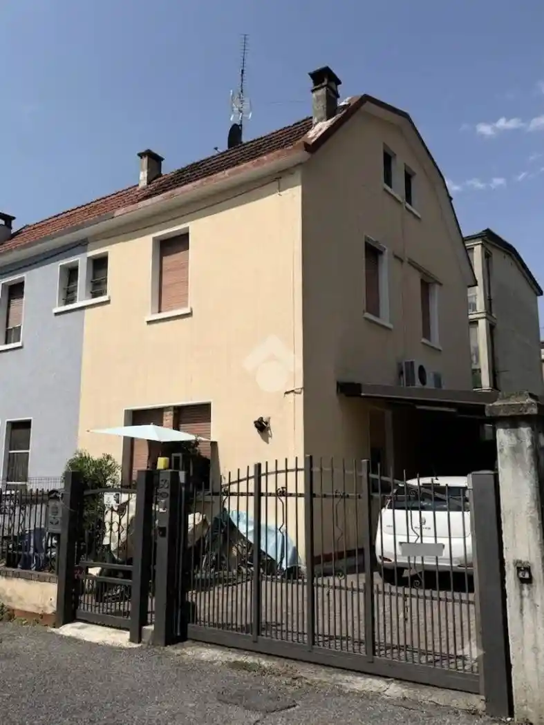 Villa in vendita a Brescia