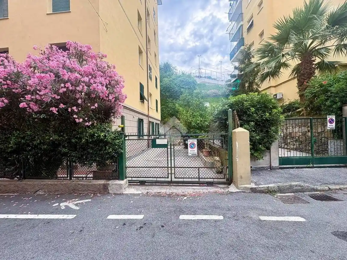 Appartamento in vendita a Genova