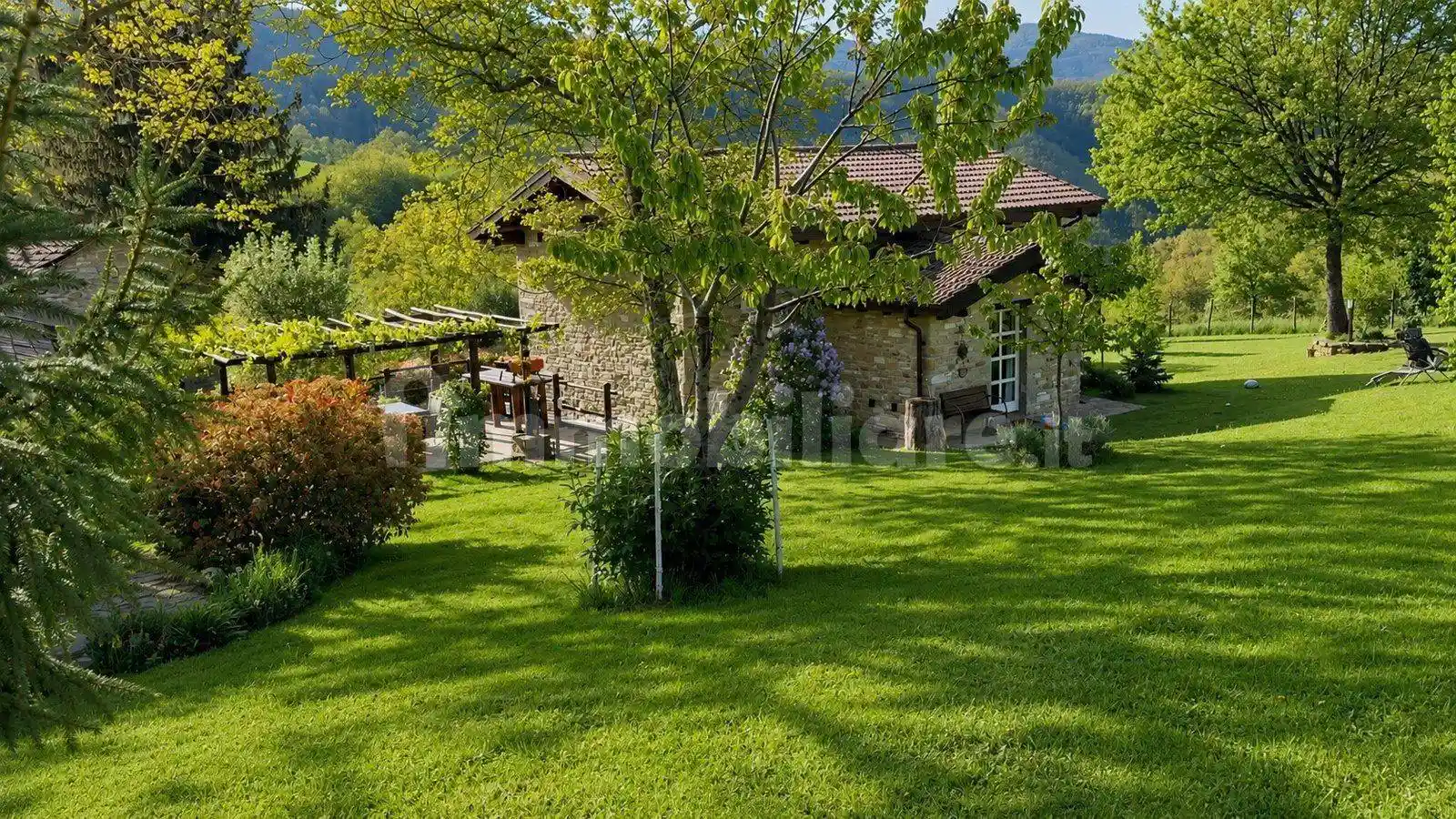 Rustico - Casale in vendita a Borgo Val di Taro