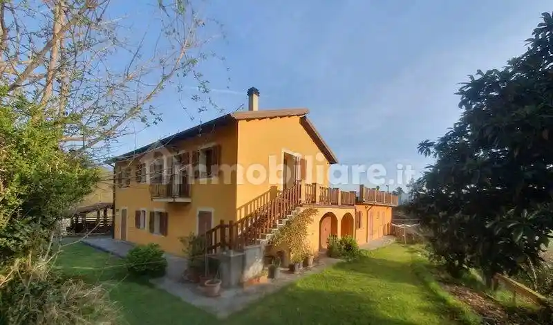 Villa in vendita a Carrodano