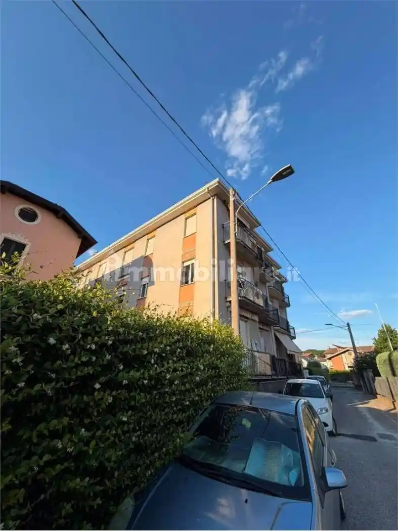 Appartamento in vendita a Malnate