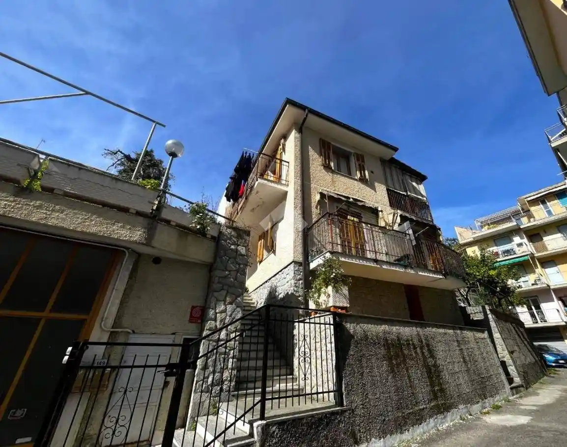 Casa indipendente in vendita a Sanremo