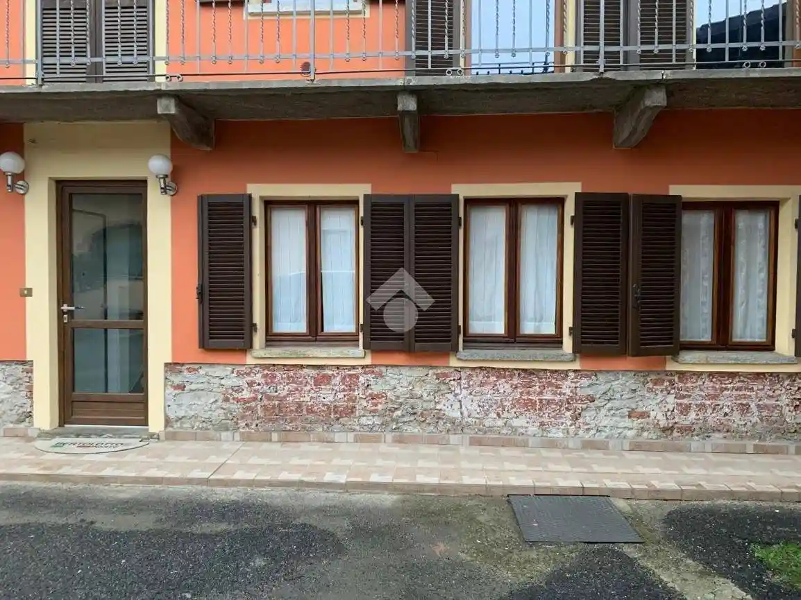 Appartamento in affitto a Envie