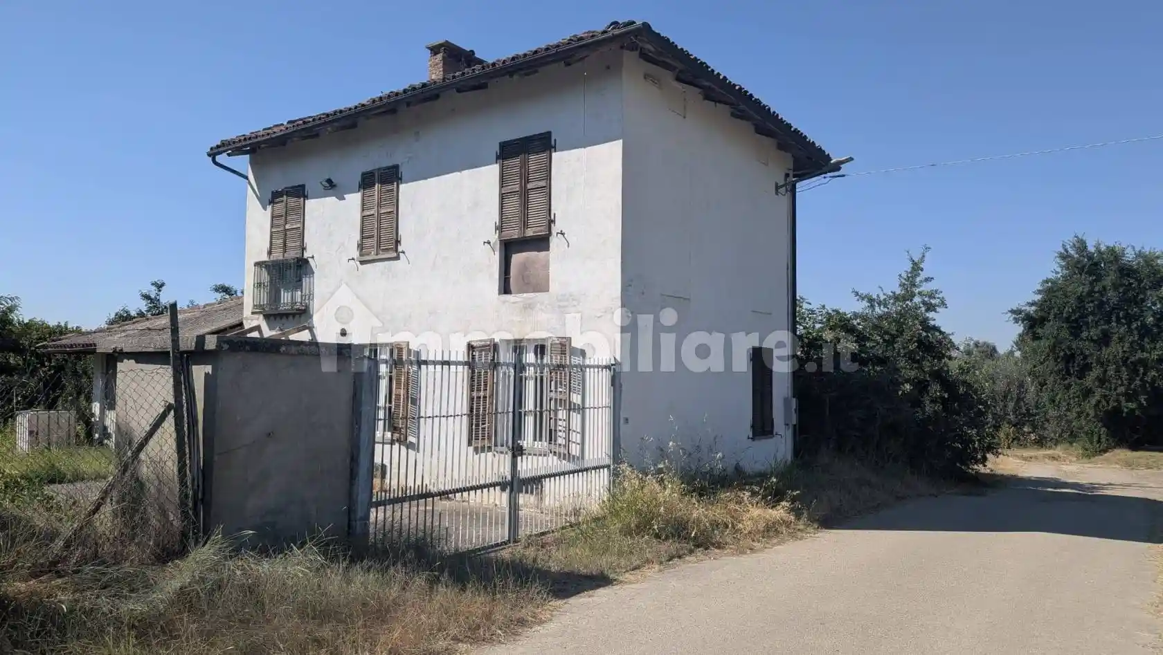Casa indipendente in vendita a Azzano d'Asti