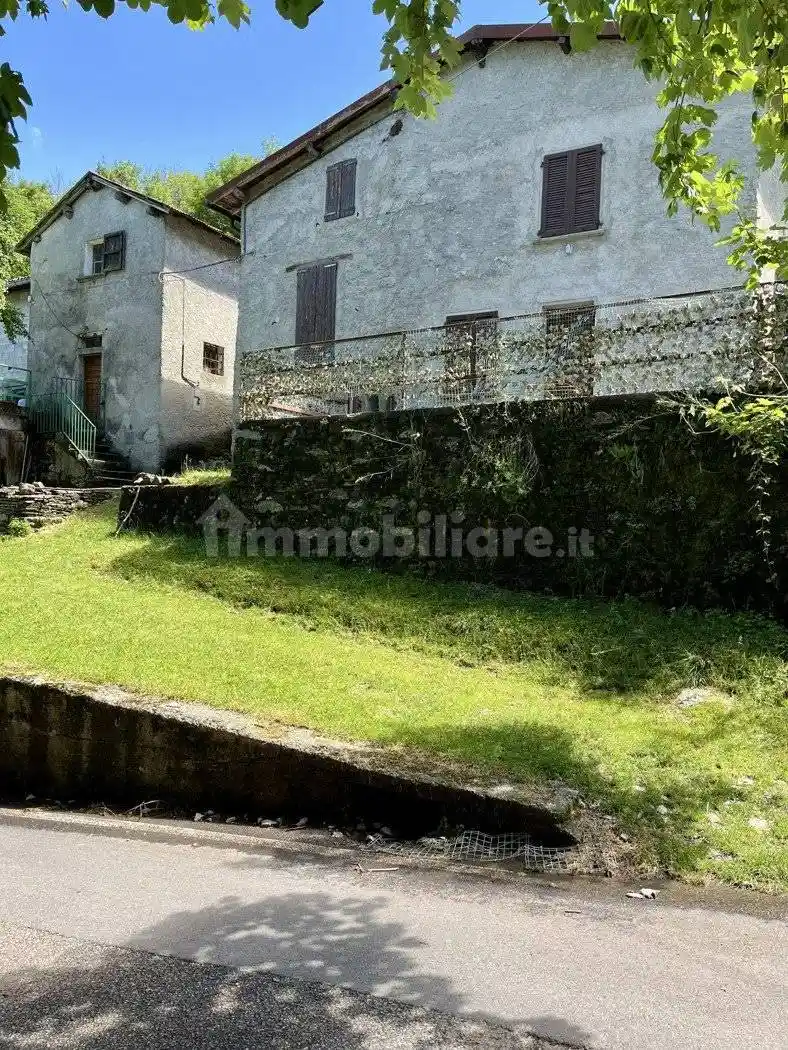 Rustico - Casale in vendita a Schignano