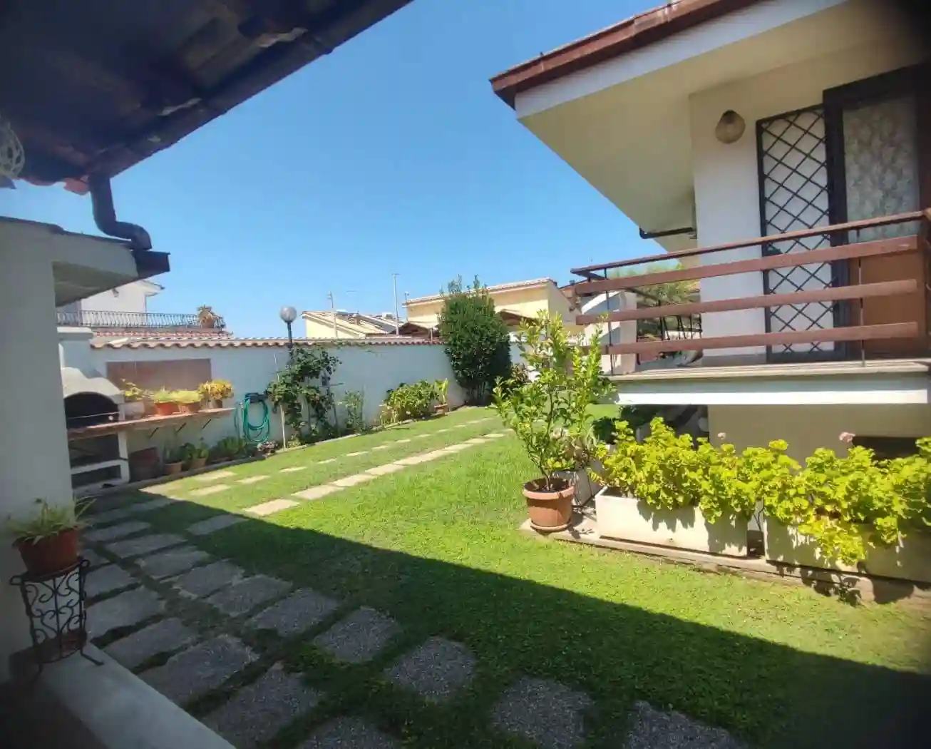Villa - foto 2