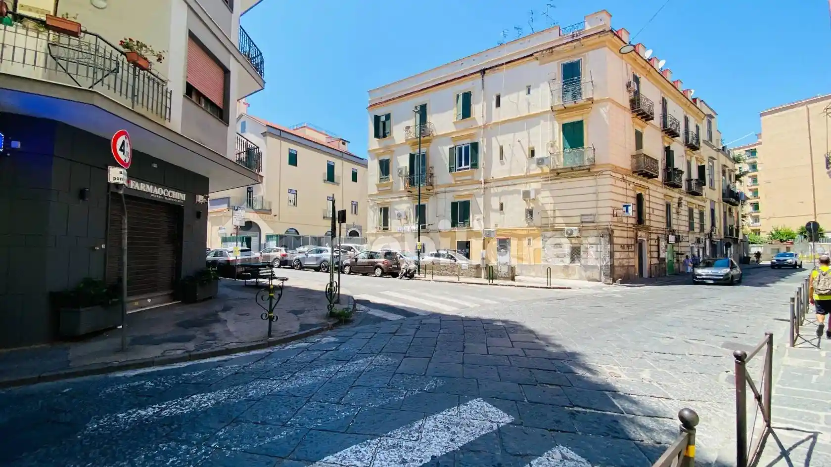 Appartamento in vendita a Napoli