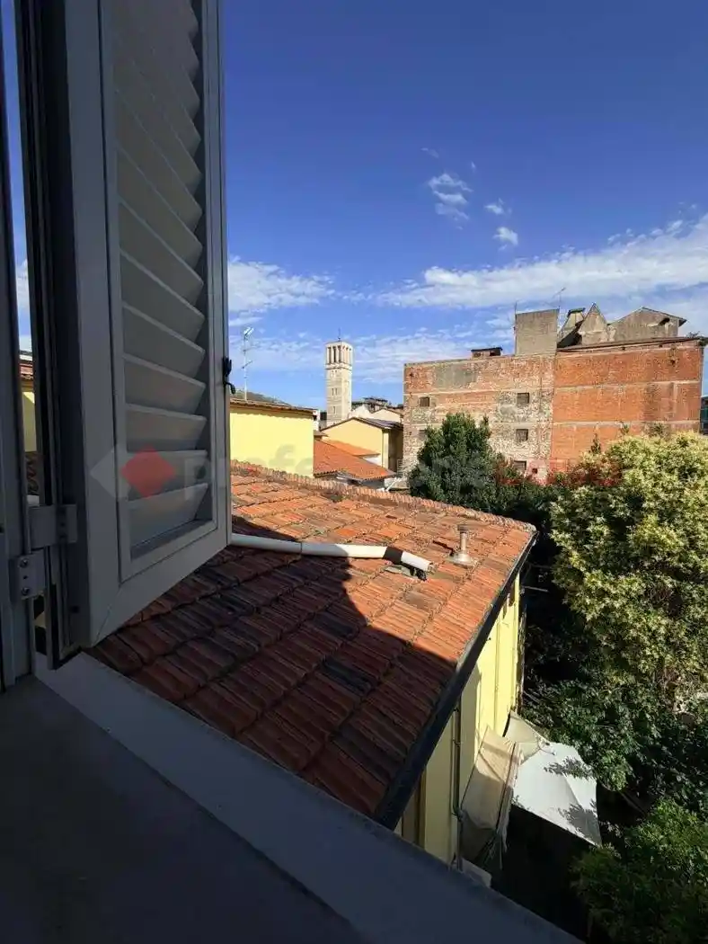 Casa indipendente in vendita a Prato