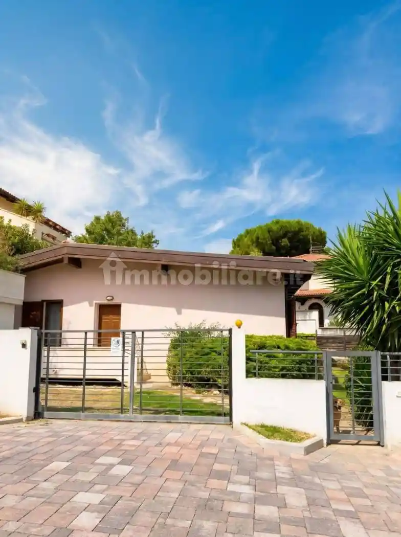 Villa in vendita a Montesilvano