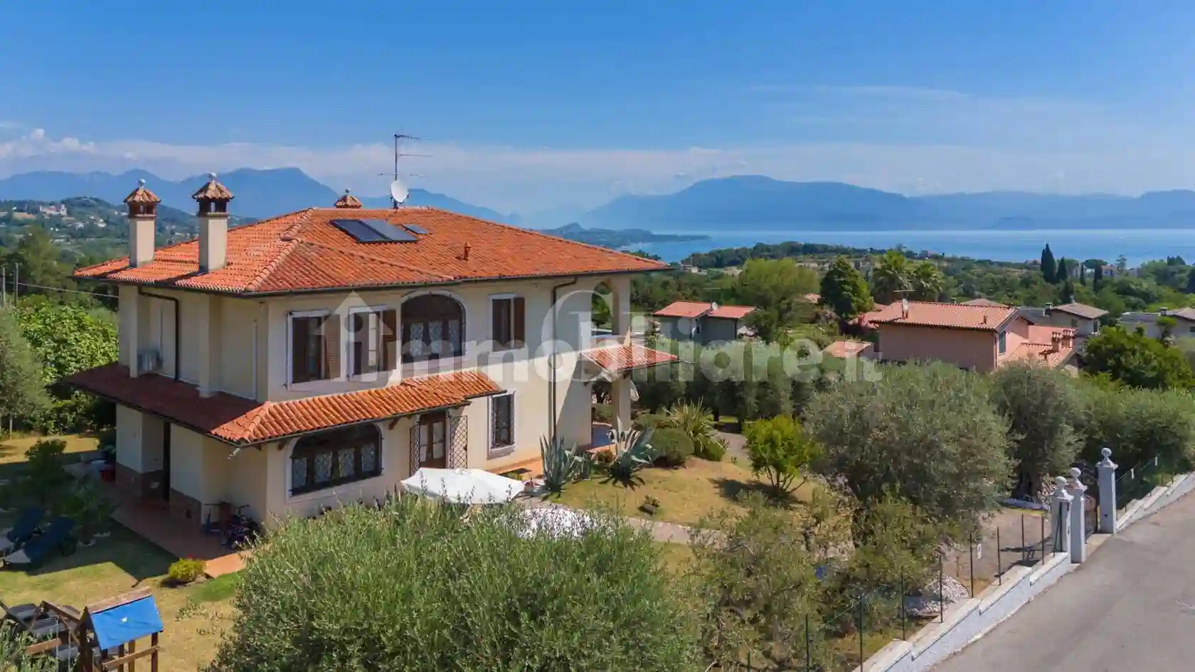 Villa - foto 2