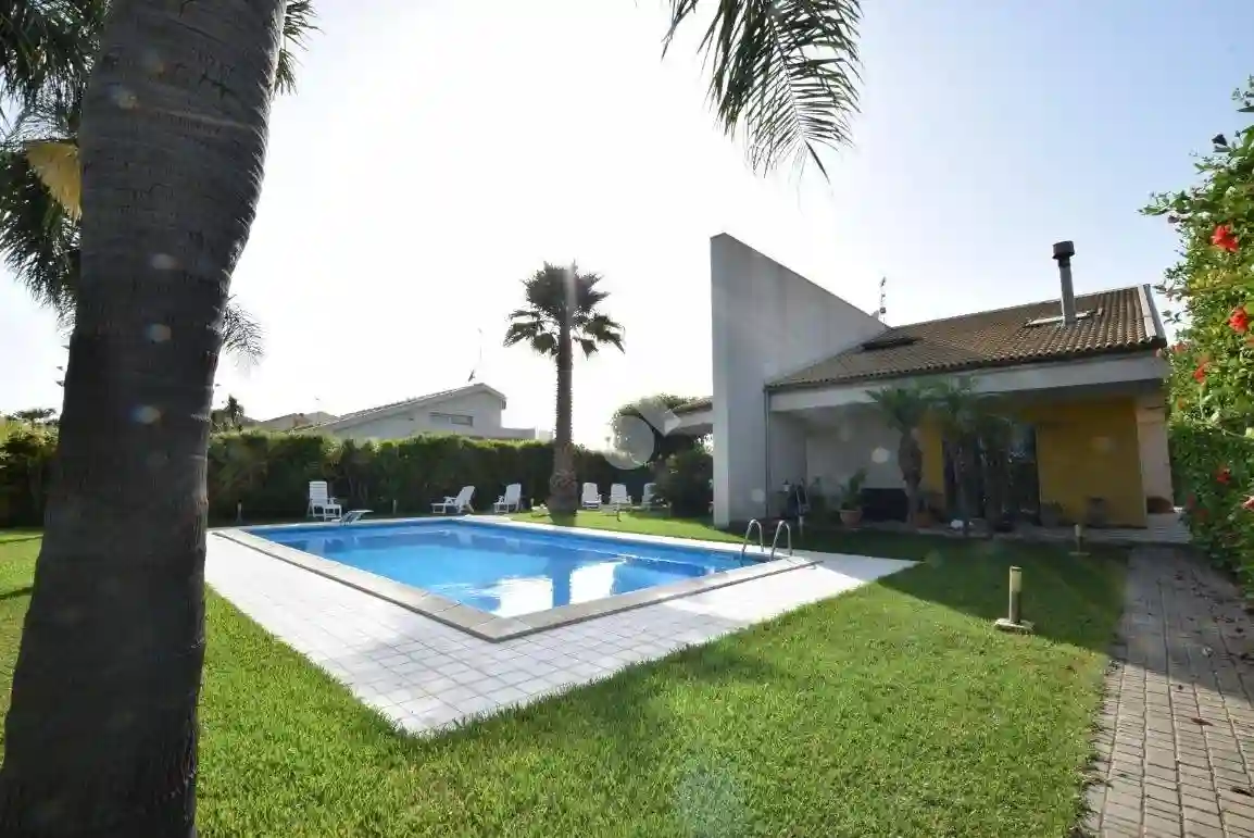 Villa - foto 2