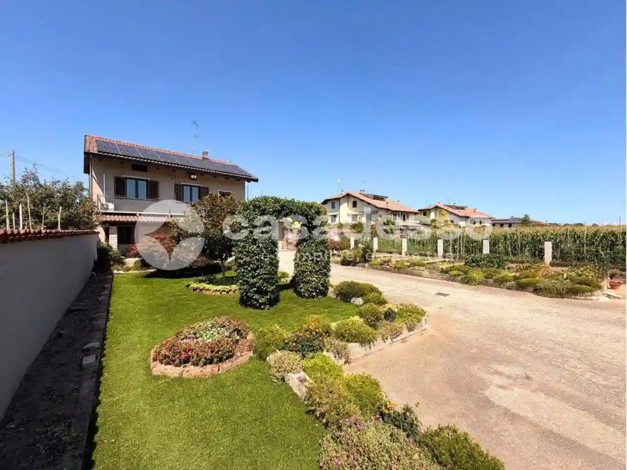 Villa - foto 2
