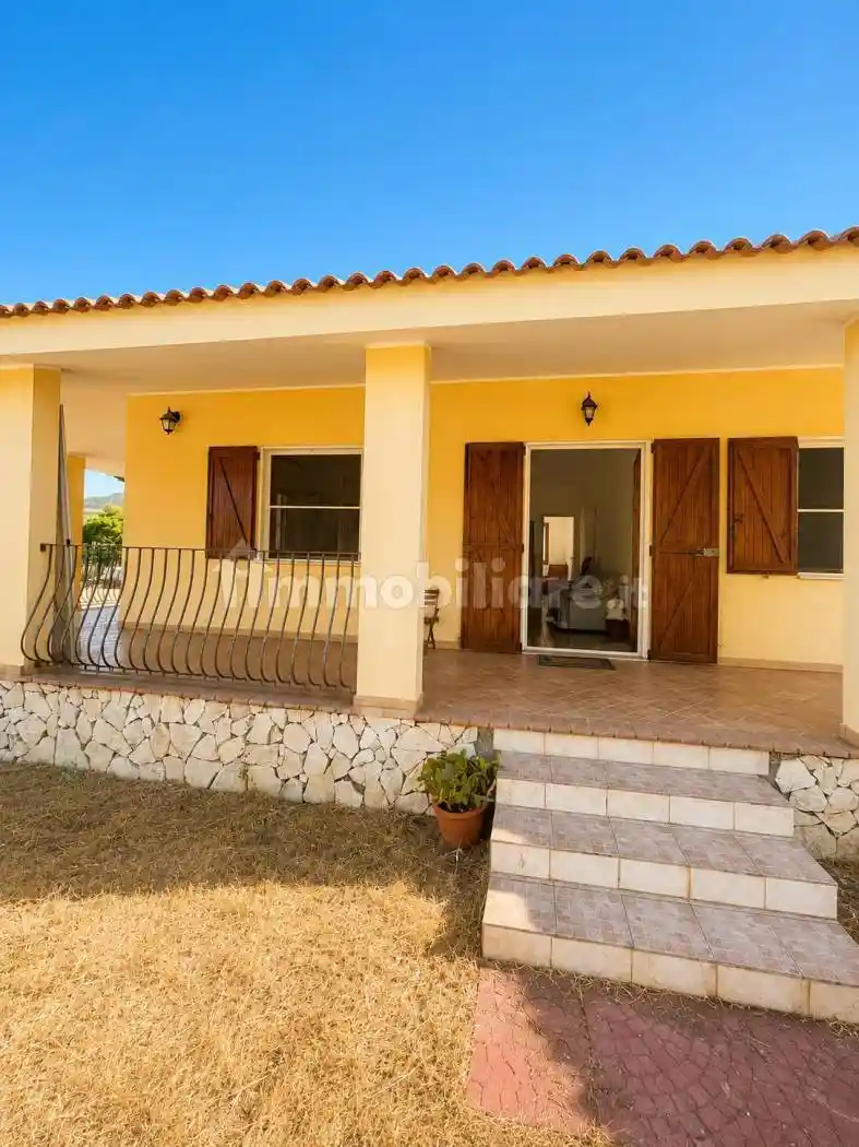 Villa in vendita a Pula