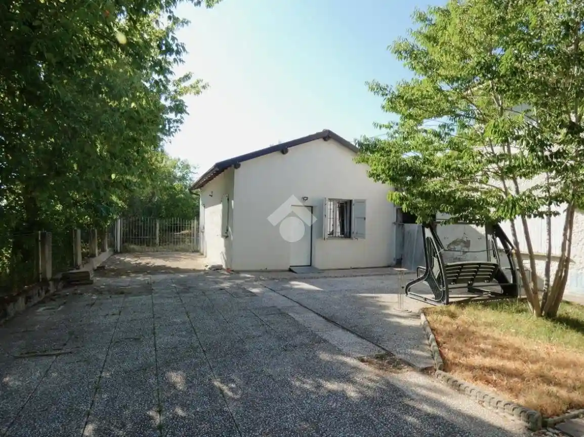 Villa in vendita a Cadelbosco di Sopra
