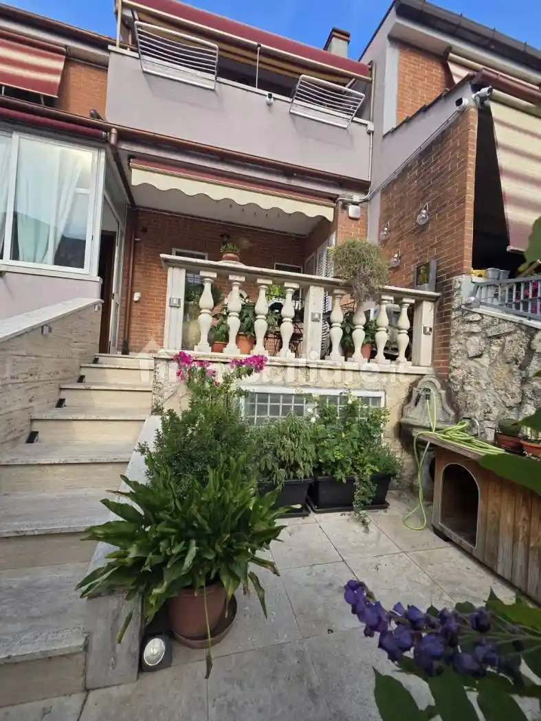 Villetta a schiera in vendita a Guidonia Montecelio
