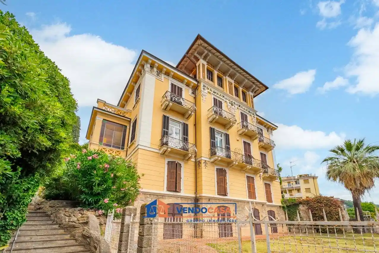 Appartamento in vendita a Alassio
