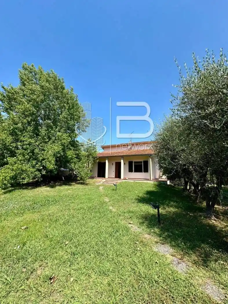 Villa in vendita a Vecchiano