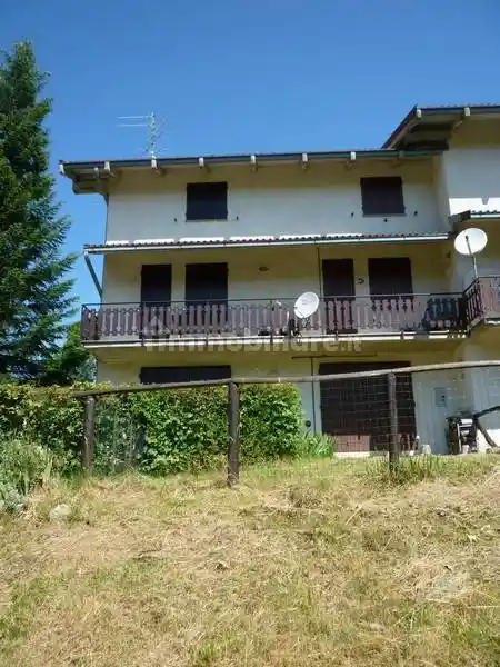Casa indipendente in vendita a Pievepelago