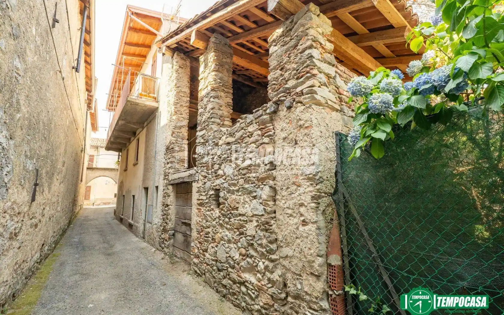 Appartamento in vendita a Lesa