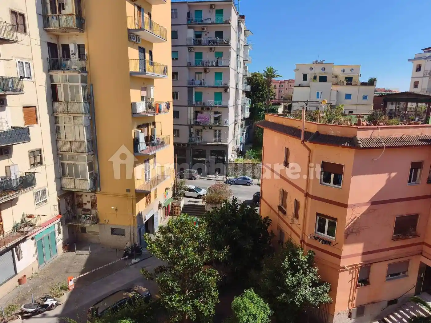 Appartamento in vendita a Napoli