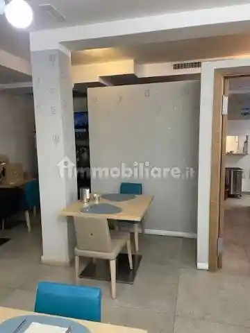 Palazzo - Edificio in vendita a Cagliari