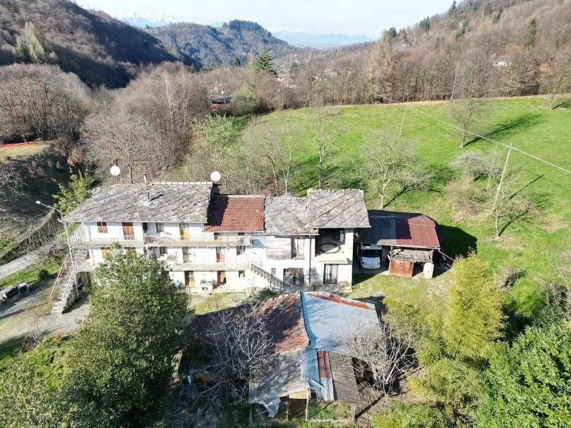 Casa indipendente in vendita a Barge