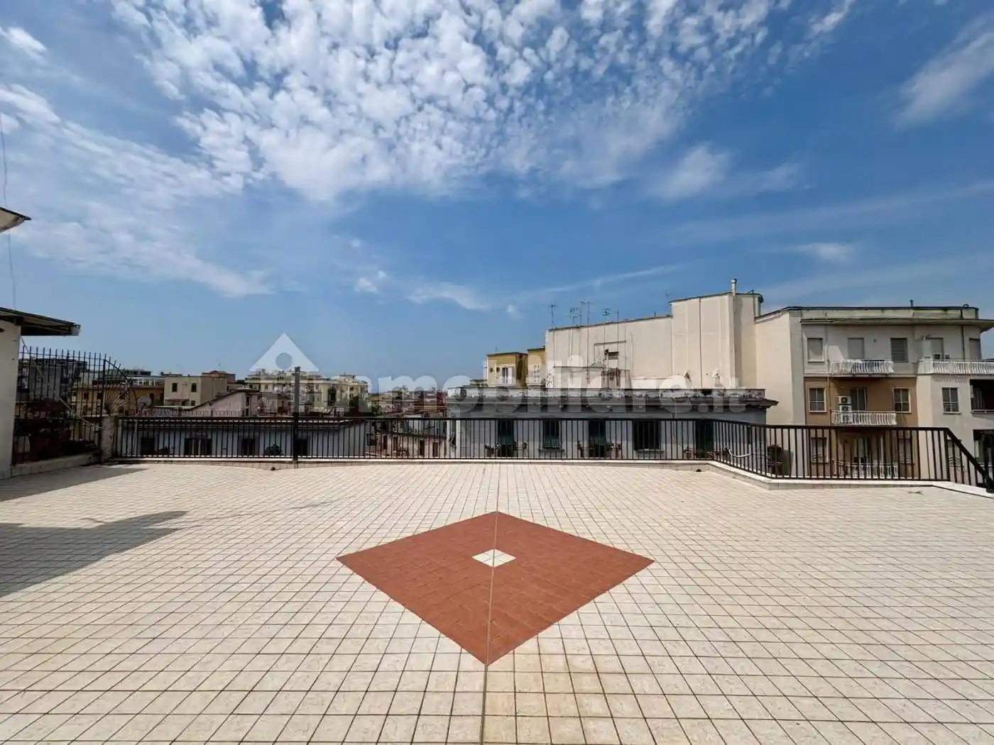 Appartamento in vendita a Napoli